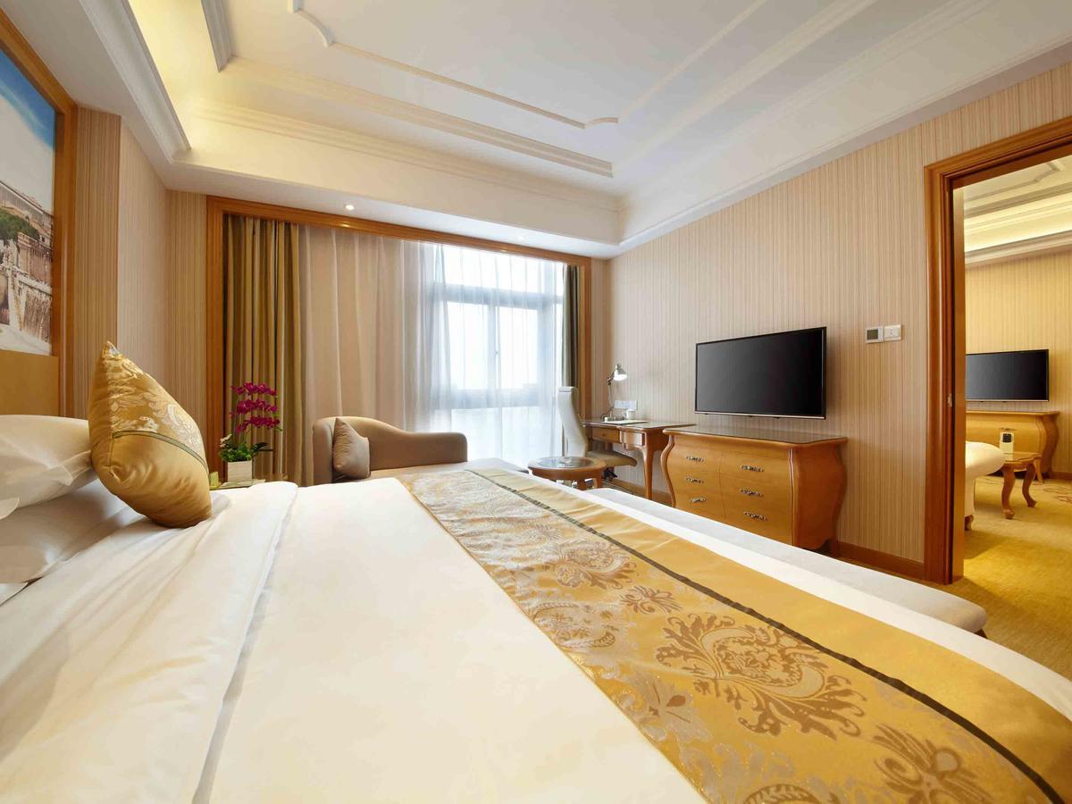 Vienna International Hotel Shanghai Baoshan Pangu Road Екстериор снимка