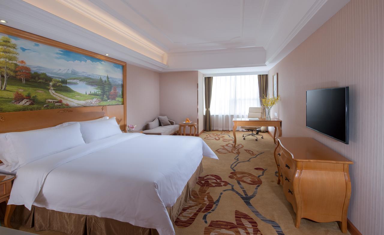 Vienna International Hotel Shanghai Baoshan Pangu Road Екстериор снимка